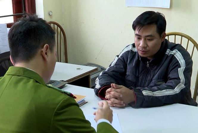 Be gai 9 tuoi bi hiep dam: Ky luat Pho vien truong VKS Chuong My-Hinh-2