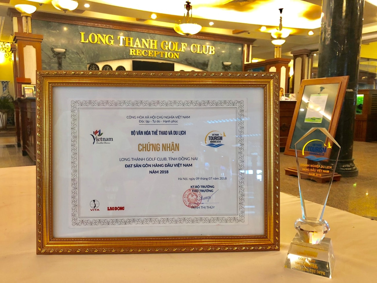 San golf Long Thanh lot vao top 10 