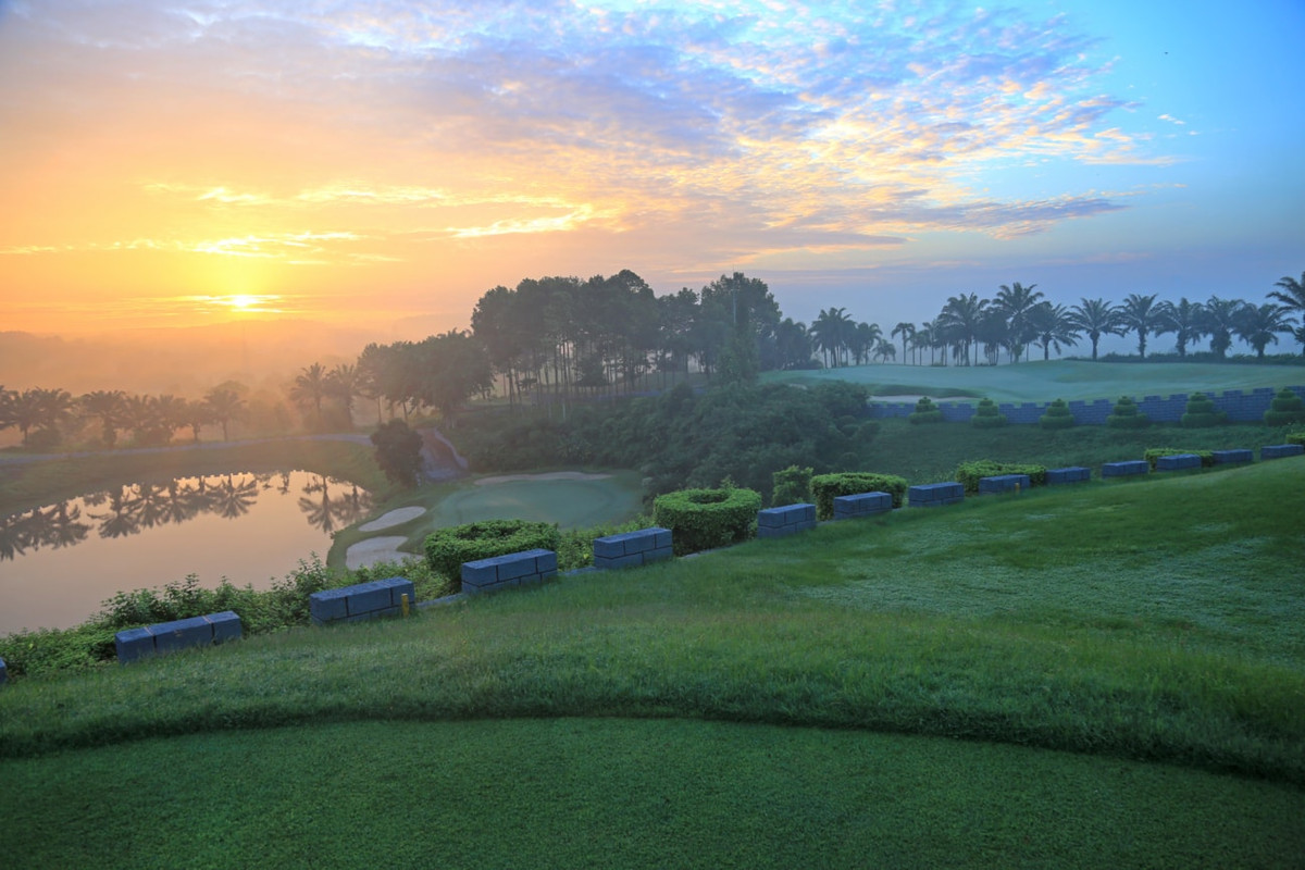 San golf Long Thanh lot vao top 10 