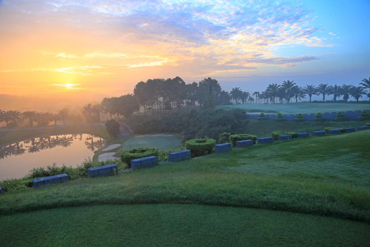 San golf Long Thanh lot vao top 10 
