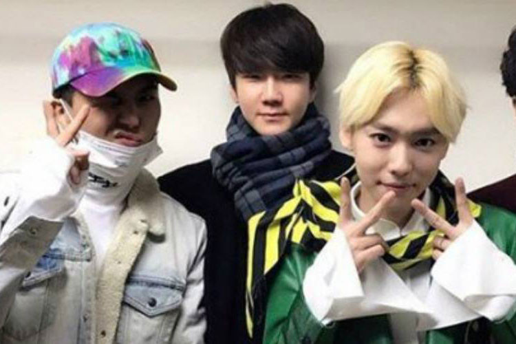 2 ca sĩ Hàn Quốc gây tranh cãi khi khen ngợi Olympic Việt Nam đều là thành viên của nhóm nhạc xứ Hàn Winner.