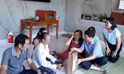 Nhan dinh ban dau ve vu ca lang nhiem HIV-Hinh-2