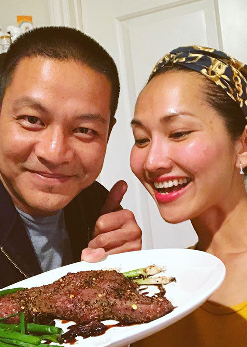 Mỗi ngày, Kim Hiền đều nấu ăn cho chồng con. Tuy nhiên, ông xã của nữ diễn viên vẫn sẵn sàng vào bếp.