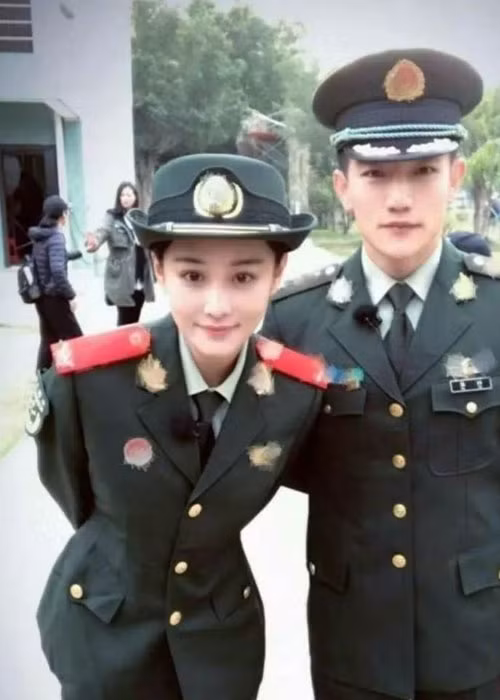 Hà Tiệp có lẽ ấn tượng về Trương Hinh Dư trông bánh bèo nhưng bên trong rất kiên cường. Ảnh: Weibo