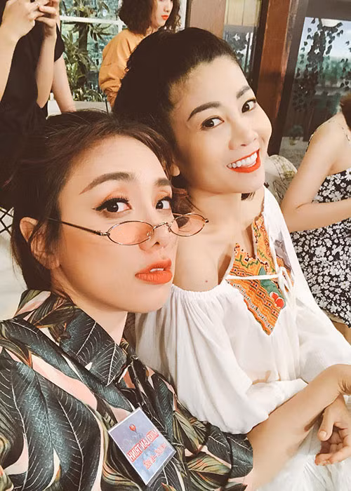 Ngày 15/8, Mai Phương chia sẻ tạm dừng công việc kinh doanh online với lý do có chuyện gia đình đột xuất. Ảnh: FBNV