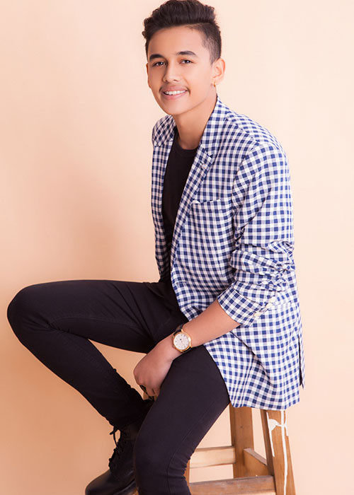 Hoàng Phi đang học năm cuối một trường trung học phổ thông quốc tế và năm sau cũng sẽ sang Mỹ học.