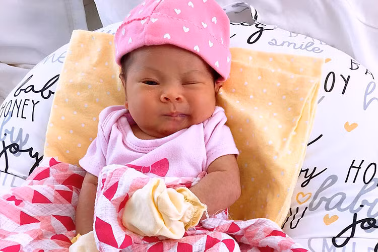 Bé Talia nhận được sự chú ý của người hâm mộ Thanh Thảo ngay từ khi lọt lòng mẹ.