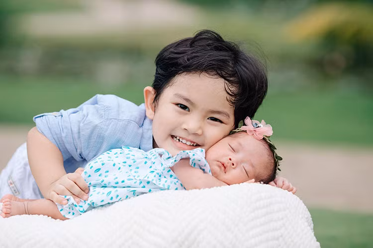 Bé Anna - thiên thần nhỏ thứ hai nhà Khánh Thi cất tiếng khóc chào đời vào tháng 6/2018.