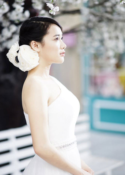 Diện bất kỳ mẫu váy cưới nào, Nhã Phương đều hút mọi ánh nhìn. Ảnh: Tienphong