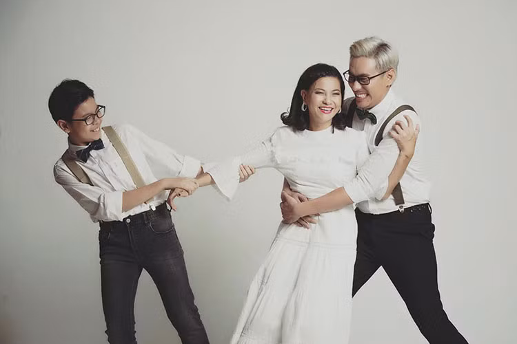 Không chỉ Thái Hòa, Cát Phượng cũng rất khâm phục khoản dạy con của Kiều Minh Tuấn.