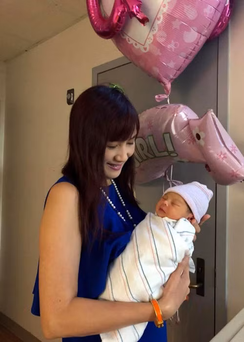 Khi mới sinh, cô công chúa nhà Thanh Thảo nặng 3,2 kg, dài 50 cm.