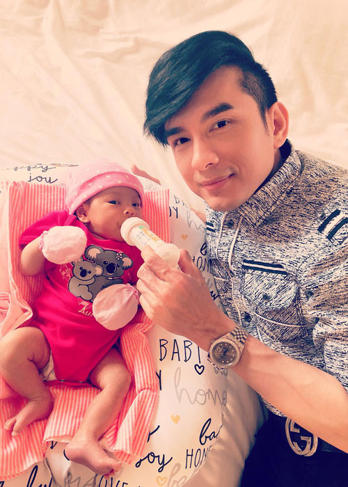 Là con gái của Thanh Thảo, bé Talia nhận được sự chú ý của người hâm mộ nữ ca sĩ.