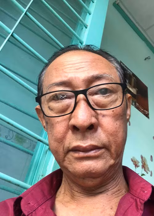 Vừa điều trị bệnh ung thư, nghệ sĩ Lê Bình vừa đi đóng phim. Ảnh: FBNV