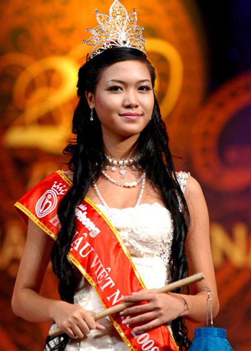 Năm 2008, Thùy Dung đoạt vương miện cuộc thi Hoa hậu Việt Nam. Ảnh: Giadinhxahoi