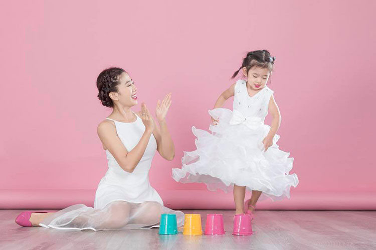 Con gái là động lực lớn để Mai Phương vượt qua những khó khăn trong cuộc sống.