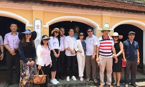 Truoc dam cuoi, Nha Phuong duoc long gia dinh chong the nao?-Hinh-2