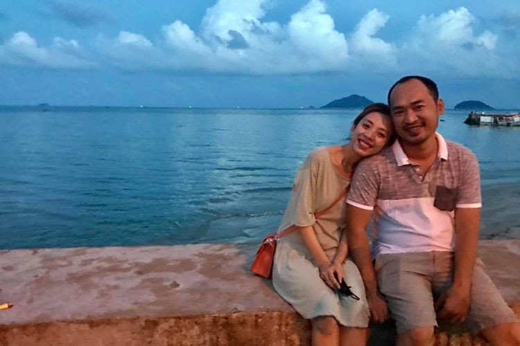 Vợ chồng Tiến Luật luôn đồng hành cùng nhau trong cuộc sống lẫn công việc.