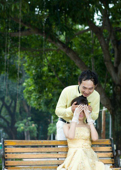 Sau một thời gian hẹn hò, Thu Trang từng chấm dứt chuyện tình cảm với Tiến Luật bởi thời điểm đó gia đình gặp khó khăn nên cô không muốn phân tâm vì chuyện yêu đương.