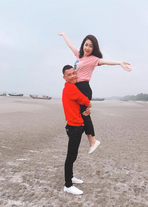 Năm 2015, Hiệp Gà và Diệu Thúy công khai chuyện tình cảm với công chúng.