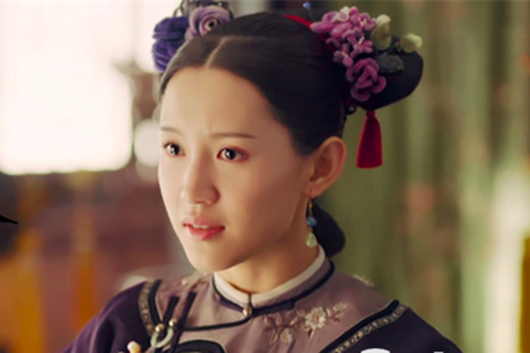 Vì muốn trả thù Phó Hằng, Nhĩ Tình đã bắt tay với Phó Khiêm làm ra những chuyện xấu, thậm chí mang thai với Phó Khiêm. Ảnh: Weibo