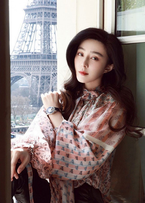 Sau ồn ào của Phạm Băng Băng, cổ phiếu của hai công ty do nữ diễn viên đầu tư đều lao dốc. Ảnh: Ifeng