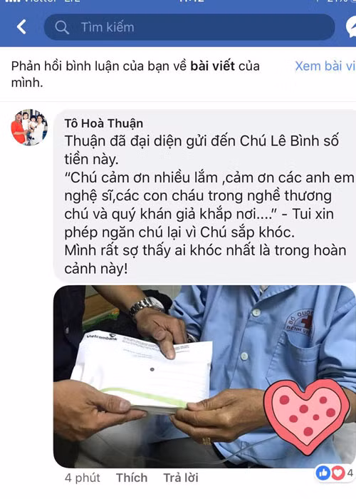 Quốc Thuận gửi quà của khán giả, đồng nghiệp dành tặng nghệ sĩ Lê Bình. "Chú cảm ơn nhiều lắm, cảm ơn các anh em nghệ sĩ, các con cháu trong nghề thương chú và quý khán giả khắp nơi", Quốc Thận dẫn lại lời của diễn viên Lê Bình. Ảnh: FBNV