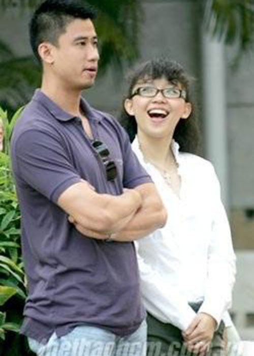 Khi tình yêu chớm nở cũng là lúc Tóc Tiên quyết định sang Mỹ du học. Đến năm 2013, nữ ca sĩ bất ngờ thừa nhận đã chia tay bạn trai. Ảnh: Thethaohcm