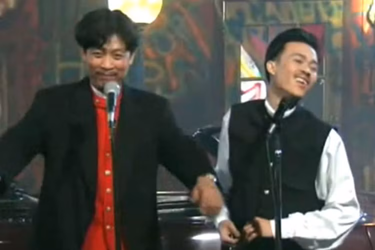 Khi Hồng Đào ký hợp đồng với Vân Sơn, Hoài Linh tách ra. Ảnh: Zing