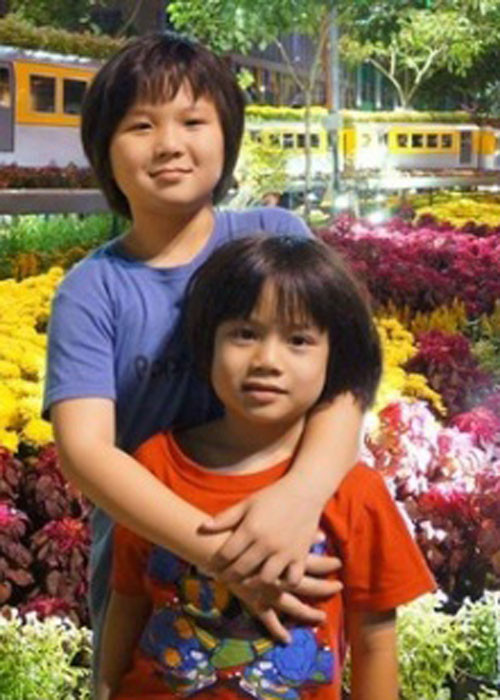 Khi Bạch Dương vẫn còn làm biên chế ở VTV, ông xã của cô gần như đảm đương công việc đưa đón các con đi học vì công việc của cô quá bận rộn. Ảnh: Ngoisao