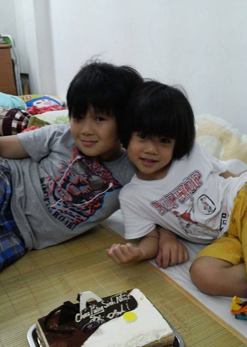 Hai cậu con trai của Bạch Dương có tên thân mật là bé Gà và bé Voi. Ảnh: Pose