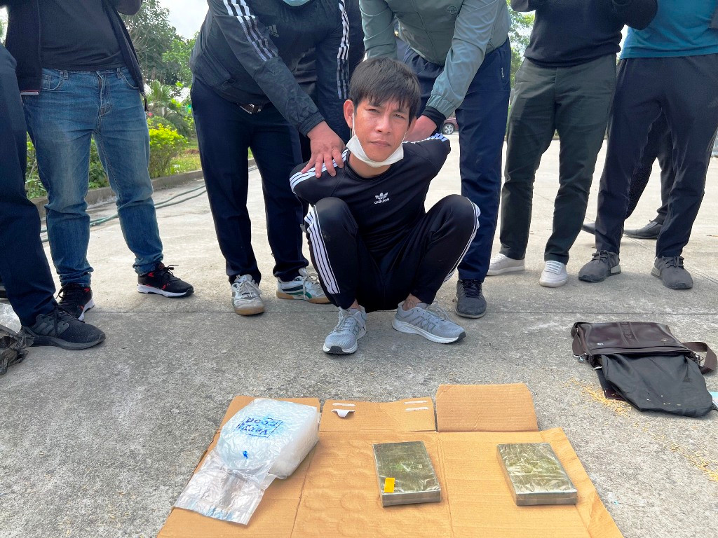 Vận chuyển lượng ma túy ‘khủng’ khi đang tạm đình chỉ chấp hành phạt tù Van chuyen luong ma tuy ‘khung’ khi dang tam dinh chi chap hanh phat tu