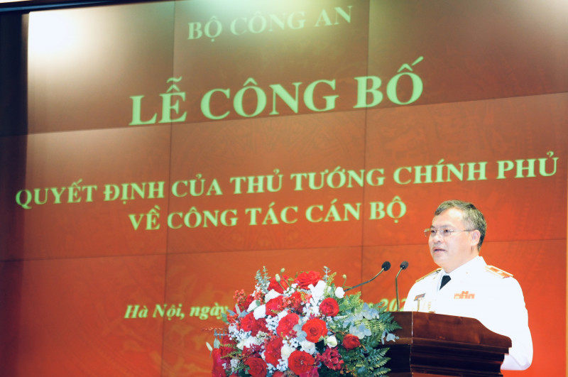 Thứ trưởng Nguyễn Văn Long khẳng định sẽ tiếp bước truyền thống Anh hùng của lực lượng CAND, tuyệt đối trung thành với Đảng, Tổ quốc và Nhân dân; quán triệt và thực hiện nghiêm túc các chủ trương của Đảng, Nhà nước và ngành Công an. Tập trung tâm huyết, trí tuệ, tiếp tục phấn đấu, tu dưỡng, rèn luyện và không ngừng học hỏi kinh nghiệm của các thế hệ đi trước với tinh thần trách nhiệm, cầu thị cao để cùng tập thể Đảng ủy Công an Trung ương, lãnh đạo Bộ Công an lãnh đạo, chỉ đạo lực lượng CAND hoàn thành xuất sắc nhiệm vụ đảm bảo an ninh quốc gia, giữ gìn trật tự, an toàn xã hội, xây dựng lực lượng CAND ngày càng trong sạch, vững mạnh…