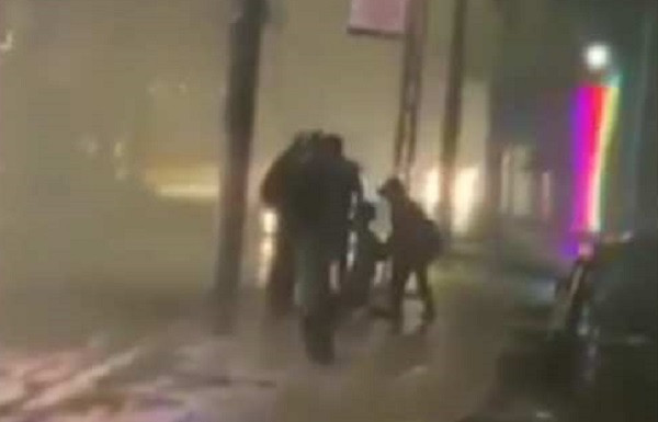 Bat nguoi bo dung dao cua co hai con de o Thai Binh