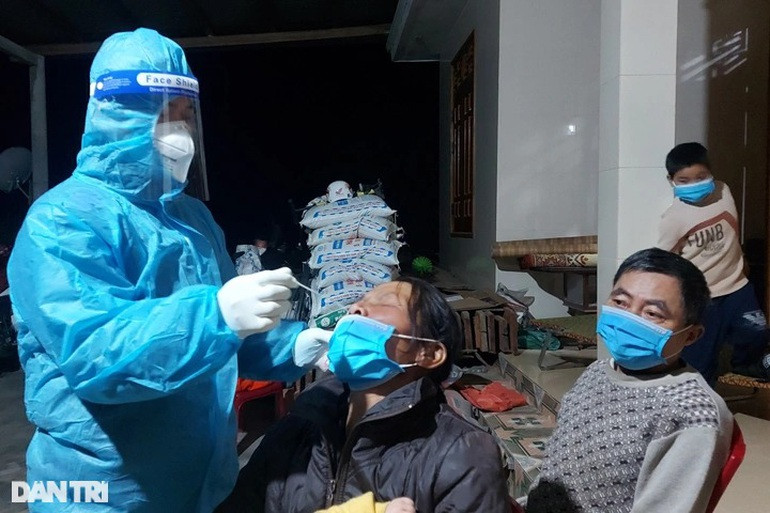 Sang 8/1, ca mac Ha Noi cao nhat ca nuoc, 6 tinh co bien chung Omicron-Hinh-2