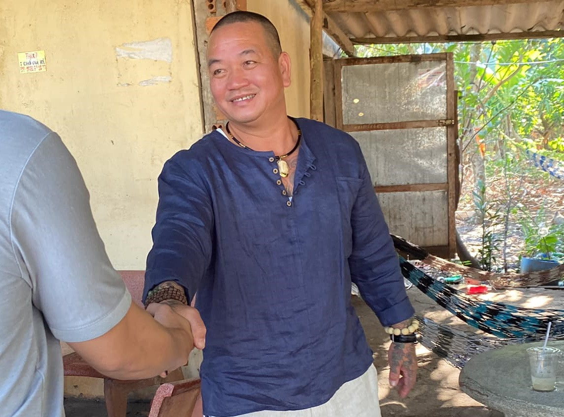 Thời gian trong tù, Hải "bánh" từng chia sẻ với báo chí: "Nhiều lúc nằm trong trại giam nghĩ lại tất cả những điều gì mình đã làm trước đây, mọi thứ như cuốn phim hiển hiện trong đầu tôi không thiếu một chi tiết nào. Những lúc như vậy, tôi không nghĩ ai có lỗi với mình mà chỉ thấy dằn vặt sao mình lại làm như vậy. Họ cũng là con người mà mình lại chém, lại giết. Ở trong này, cái quý giá nhất của một con người, không phạm nhân nào có, đó là "tự do", vậy tại sao mình còn phải chà đạp lên nhau nữa để làm gì".