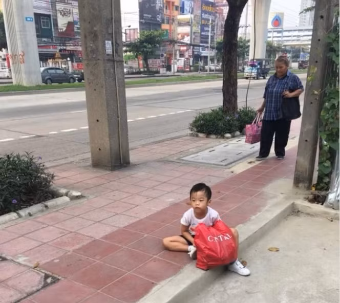 Tri con trai luoi di hoc, cap vo chong nay ra sang kien cuc hay-Hinh-2