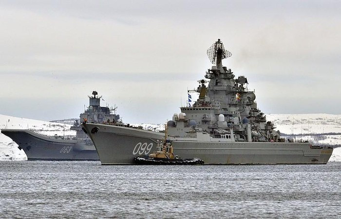 Bên cạnh đó, Tư lệnh hạm đội Mỹ cũng tuyên bố ý định tiến hành các chiến dịch ở những khu vực mà Washington có lợi ích riêng, điều này cho thấy tình hình có thể trở nên trầm trọng hơn trong quan hệ giữa hai nước.