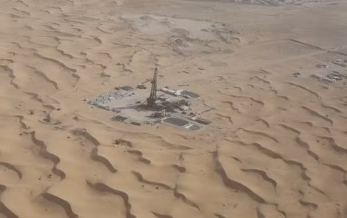 Điều này làm nổi bật giá trị đặc biệt của sa mạc, từ môi trường khắc nghiệt trở thành một kho tàng tự nhiên đầy bí ẩn và tiềm năng.