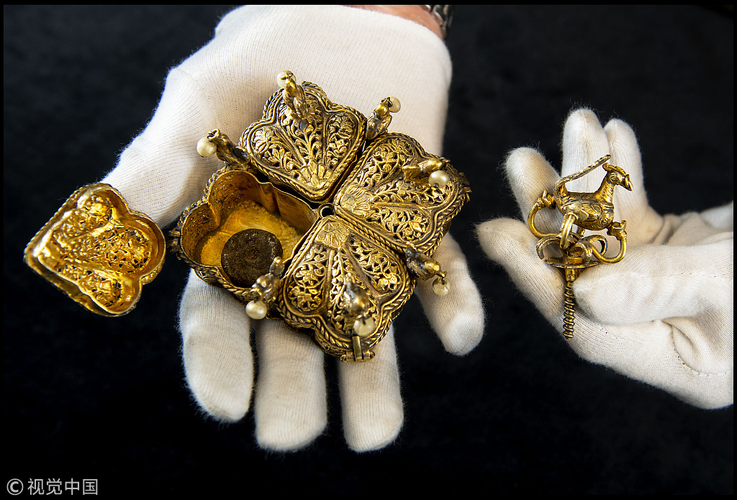 Bộ sưu tập này được xem là có ý nghĩa lớn hơn so với bộ sưu tập trước đó, và dự kiến sẽ được đem ra đấu giá.