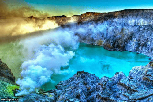 Hồ Kawah Ijen không chỉ là điểm đến du lịch, mà còn là nguồn sống cho đồng bào địa phương.