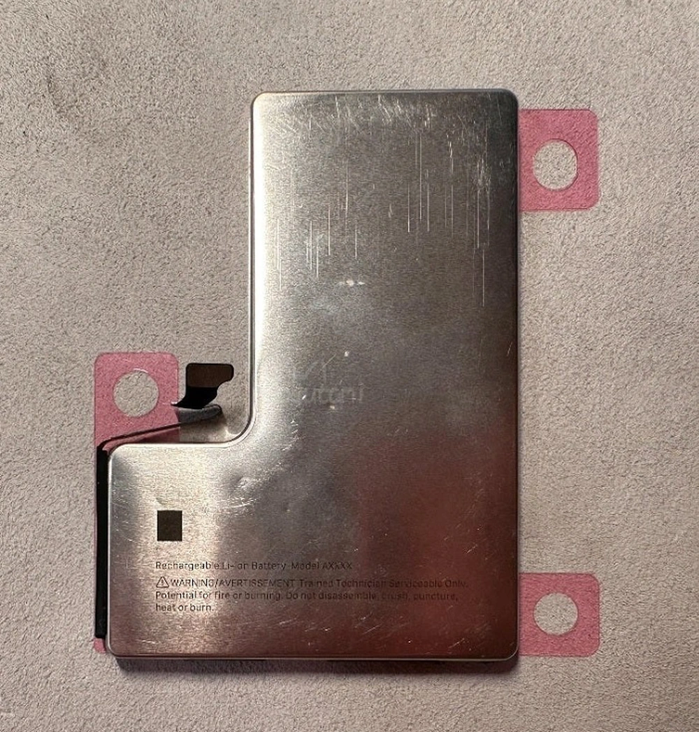 Mặc dù có nâng cấp nhỏ về dung lượng, nhưng vấn đề về nhiệt độ cao của viên pin trên iPhone 15 Pro gây thất vọng cho người dùng.