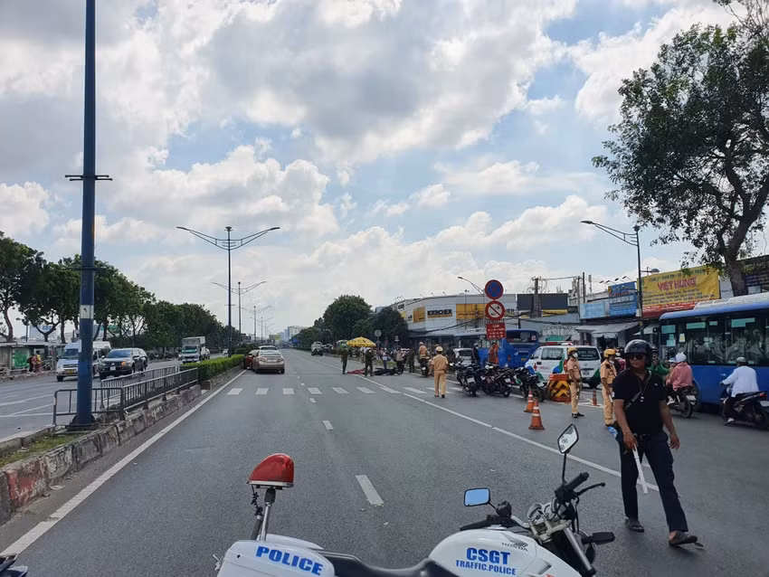 Tai nan lien hoan o duong Truong Chinh, 1 nguoi chet