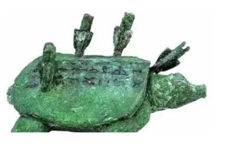 Bức tượng quý hiếm này được các chuyên gia định giá lên tới 6.000 tỷ đồng, đã được ông lão bàn giao cho Cục Di sản Văn hóa và trưng bày tại Bảo tàng Quốc gia Trung Quốc.