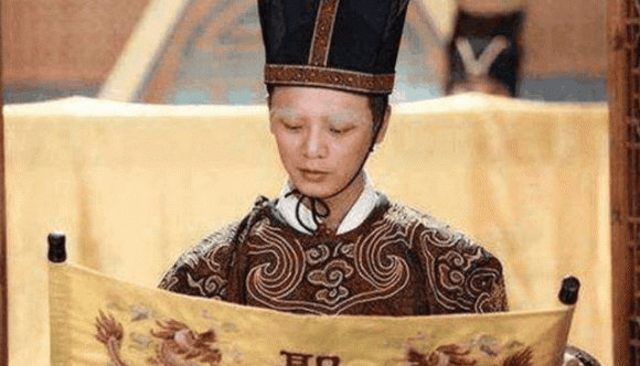 Thánh chỉ cũng dễ bị hủy bởi các yếu tố tự nhiên như lụt lội, hỏa hoạn, và tu sửa nhà cổ.