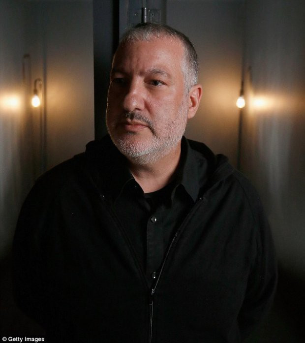 Thực hiện bộ ảnh trên là nhiếp ảnh gia người Mỹ, Spencer Tunick. Ảnh: Getty Images