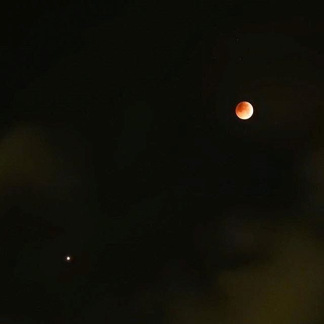 Hình ảnh bầu trời tại Singapore mới đây.