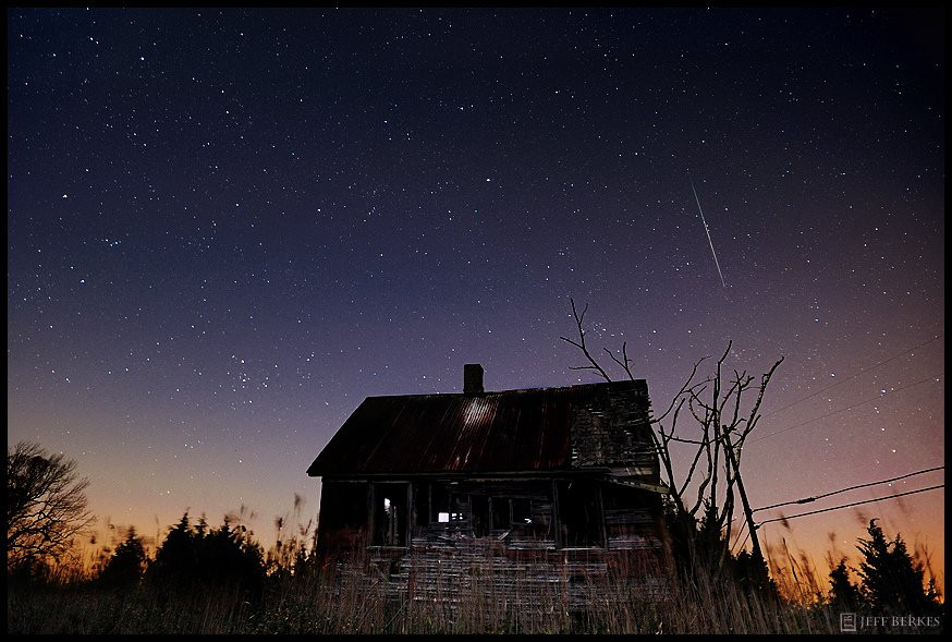 Rất nhiều nhiếp ảnh gia thiên nhiên đã cất công đến những khu vực lý tưởng để ghi lại những hình ảnh đẹp nhất về trận mưa sao băng.