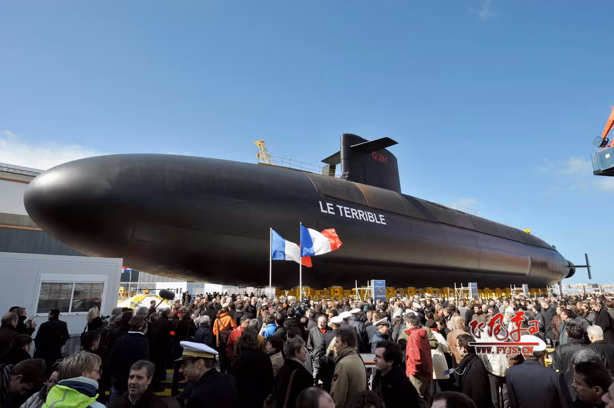 Các tên lửa đạn đạo M51 hầu hết được trang bị trên các tàu ngầm hiện đại Triomphant. Với tầm hoạt động không giới hạn của tàu ngầm hạt nhân cùng tầm bay của tên lửa hàng chục ngàn km, Pháp có thể tấn công bất cứ mục tiêu nào trên hành tinh. Nguồn ảnh: Reddit