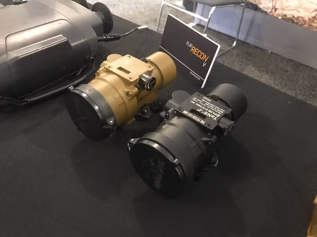 Kính ngắm quang-hồng ngoại sử dụng cho súng trường tiến công M4A1, loại vũ khí cá nhân chuyên dùng của các lính đặc nhiệm Thủy quân lục chiến. Ảnh: Business Insider