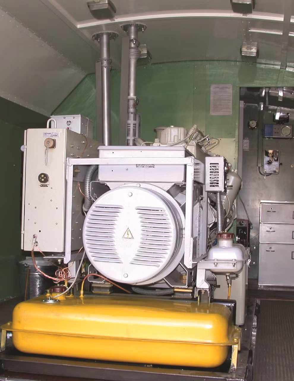 Hệ thống “Sazhen-TA” được chế tạo để giải quyết một loạt các nhiệm vụ: Tìm kiếm và phát hiện các đối tượng thử nghiệm (OI) trong điều kiện ngày và đêm, tự động theo dõi về đo tọa độ góc, phạm vi, xử lý hoạt động và hiển thị các quá trình đo đạc, cung cấp các dữ liệu tới các kênh liên kết. Nguồn ảnh: 106eomz.ru